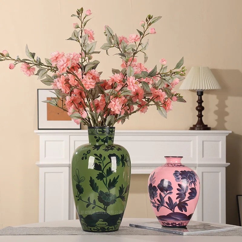 Italian oriental retro ceramic vase hand-painted high-end niche living room ceramic vase literary home ornament
Italian oriental retro ceramic vase hand-painted high-end niche living room ceramic vase literary home ornament