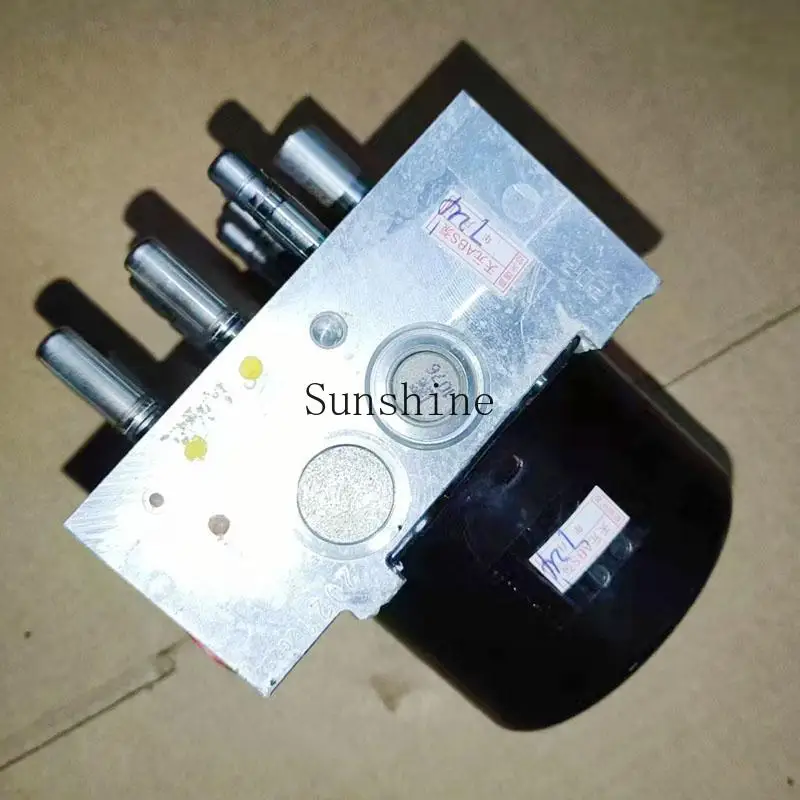Applicable to Bao X3 X4 X1 X5 X6 F25 F18 E90 E71 E39 3/5 series ABS pump body assembly
Applicable to Bao X3 X4 X1 X5 X6 F25 F18 E90 E71 E39 3/5 series ABS pump body assembly