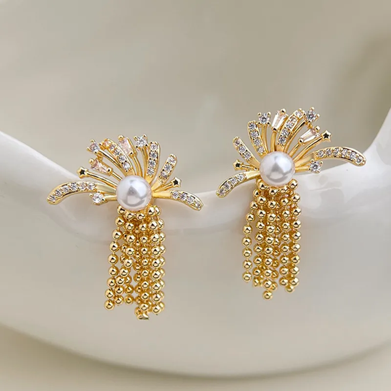 Geometric Crystal Beads Chains Tassel Pendant Drop Earrings Women Fashion Pearl Stud Ear Decoration Gold Color Big Jewelry Gifts
Geometric Crystal Beads Chains Tassel Pendant Drop Earrings Women Fashion Pearl Stud Ear Decoration Gold Color Big Jewelry Gifts