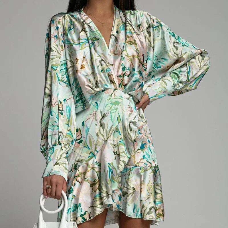 Women Pattern Print V Neck Mini Dress Elegant Long Sleeve High Waist Ruffle Party Dress Autumn Spring Casual Holiday Beach Dress
Women Pattern Print V Neck Mini Dress Elegant Long Sleeve High Waist Ruffle Party Dress Autumn Spring Casual Holiday Beach Dress