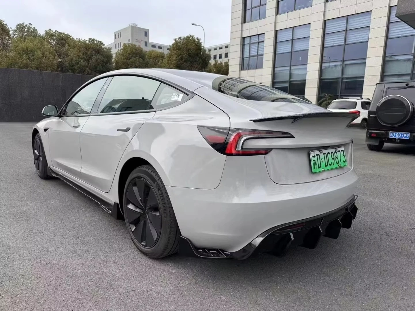 Car Aero Kit Front Lip Rear Diffuser Side Skirts Rear Spoiler Gloss Black Body Kit for Mode 3l Highland Body Accessories
Car Aero Kit Front Lip Rear Diffuser Side Skirts Rear Spoiler Gloss Black Body Kit for Mode 3l Highland Body Accessories