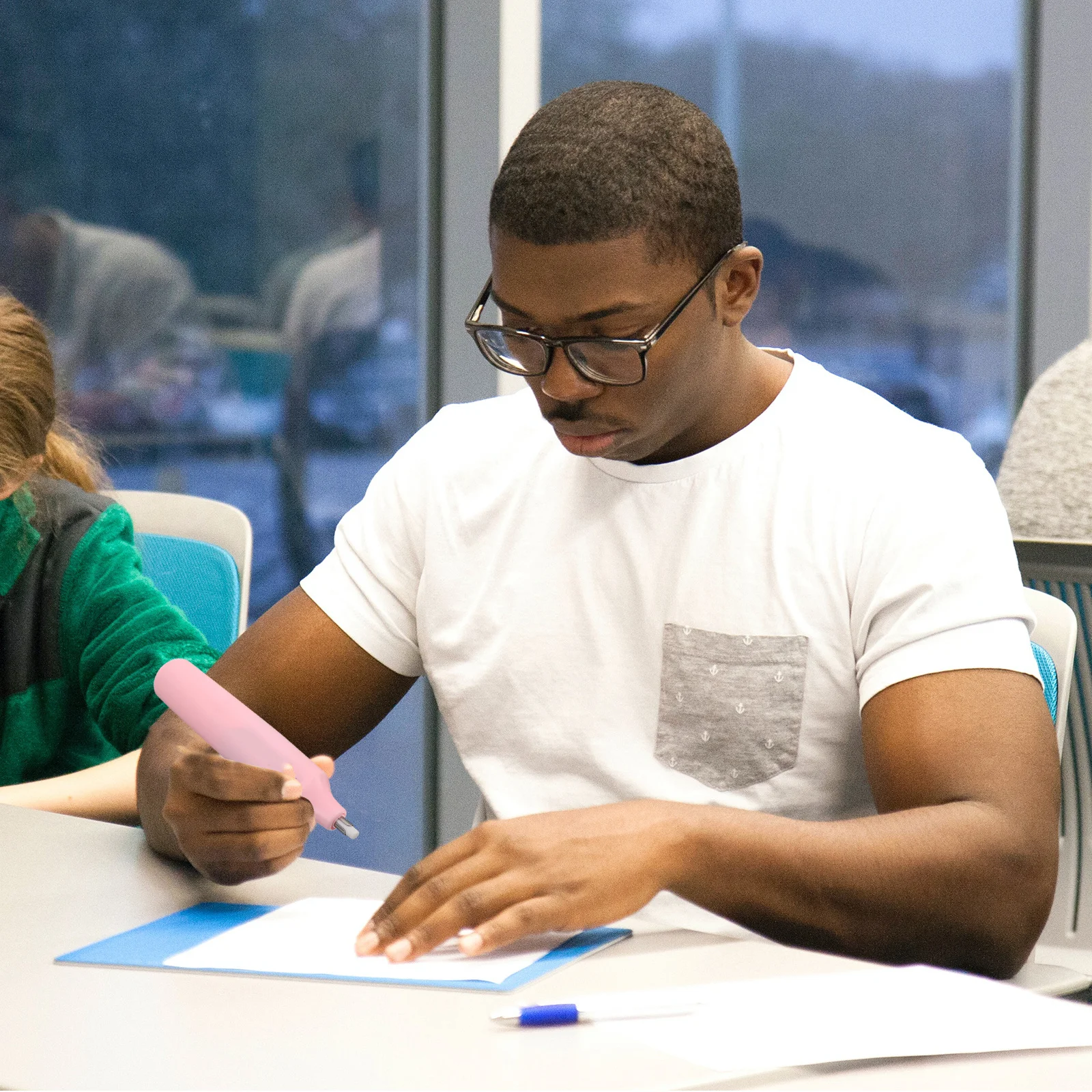 1 set 1 Set Portable Electric Eraser For Students Lightweight Pencil Erasing Tool Stationery Supplies School Office
1 set 1 Set Portable Electric Eraser For Students Lightweight Pencil Erasing Tool Stationery Supplies School Office