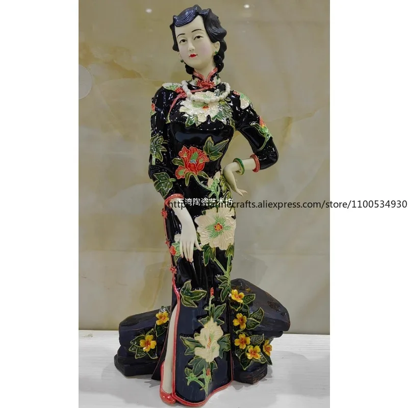 Ceramic Celebrity Chrysanthemum Fragrant Stone Bay Doll Ancient Lady Chinese Cheongsam Beautiful Woman Handmade Ornament
Ceramic Celebrity Chrysanthemum Fragrant Stone Bay Doll Ancient Lady Chinese Cheongsam Beautiful Woman Handmade Ornament
