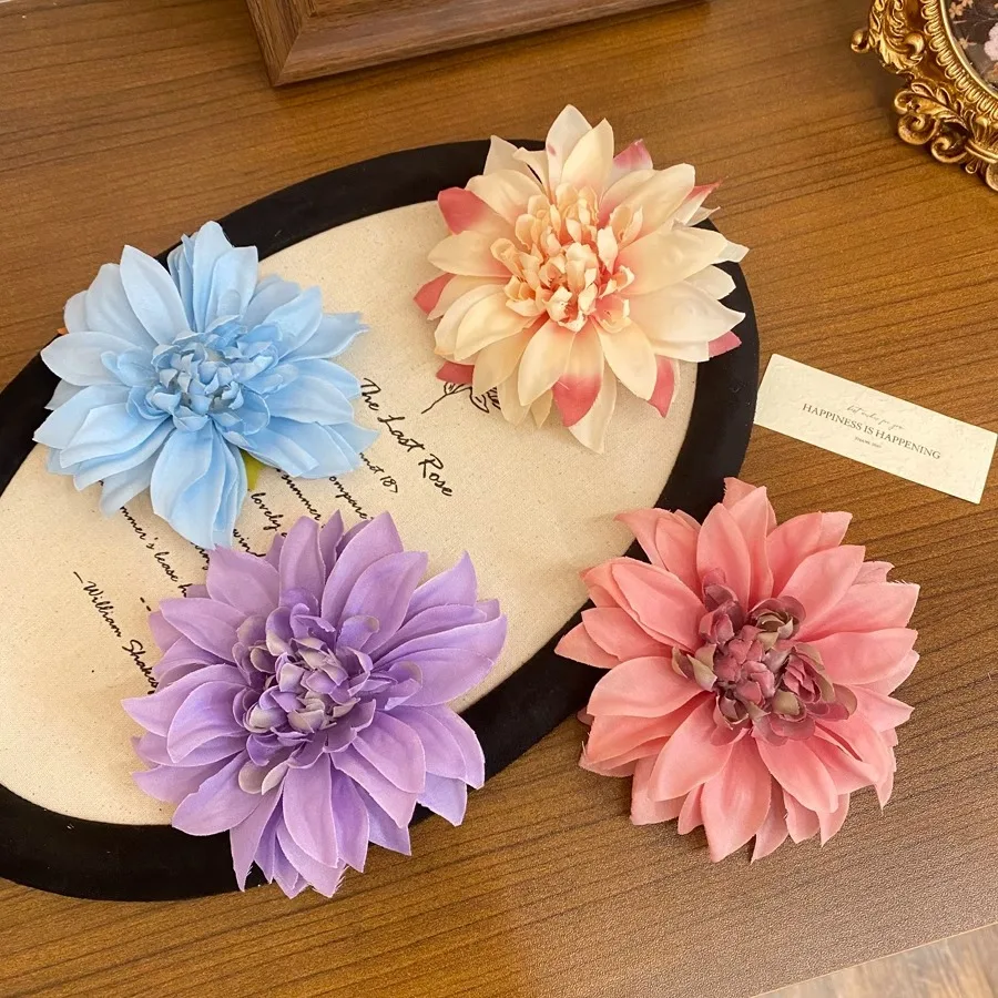 Flower hairpin women spring and summer atmosphere Chrysanthemum women side clip seaside vacation travel photo hair accessories
Flower hairpin women spring and summer atmosphere Chrysanthemum women side clip seaside vacation travel photo hair accessories