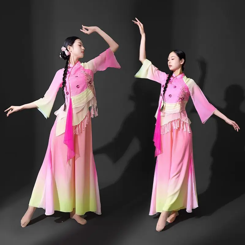 Праздничный танцевальный костюм Jiaozhou Yangge большого размера, элегантный китайский танцевальный костюм с веером для классических выступлений
Праздничный танцевальный костюм Jiaozhou Yangge большого размера, элегантный китайский танцевальный костюм с веером для классических выступлений