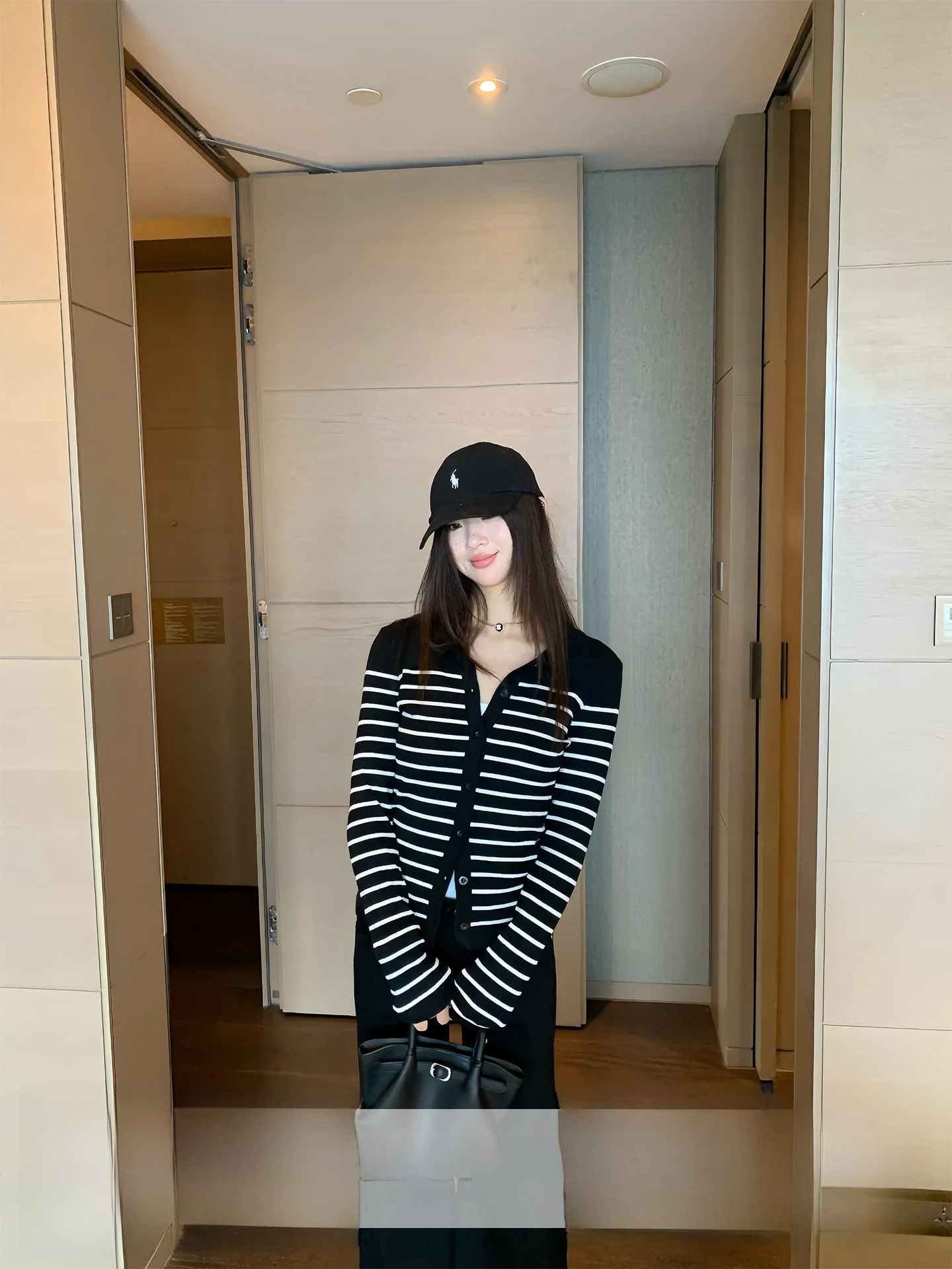 Корейский вязаный кардиган в полоску для женщин, приталенный, с длинными рукавами, весенний топ JZSZNR, стандартная длина рукава
Корейский вязаный кардиган в полоску для женщин, приталенный, с длинными рукавами, весенний топ JZSZNR, стандартная длина рукава