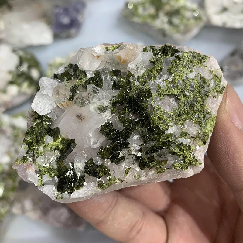 Wholesale Rough Natural Rock Pyromorphite Cluster Crystal Specimen for Feng Shui home decoration
Wholesale Rough Natural Rock Pyromorphite Cluster Crystal Specimen for Feng Shui home decoration