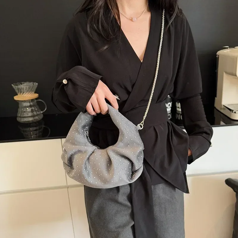 2025 New Women Pleated Starry Sky Bag - Diamond Crescent Moon Chain Crossbody - Versatile Single Shoulder Handbag Fashion Trendy
2025 New Women Pleated Starry Sky Bag - Diamond Crescent Moon Chain Crossbody - Versatile Single Shoulder Handbag Fashion Trendy