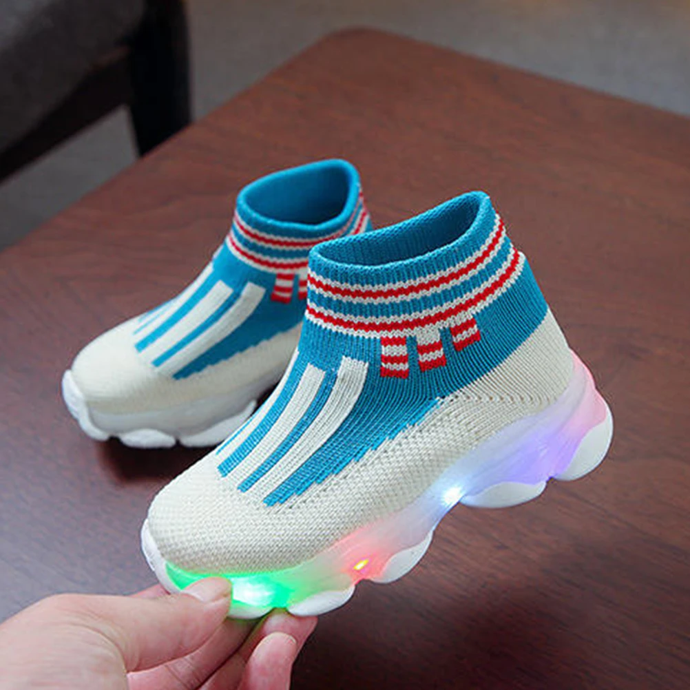 1 Pair Children's LED Light Up Shoes Breathable Air Mesh Socks Sneakers Boys Girls Non-Slip Sole Sports Shoes for Indoor Outdoor
1 Pair Children's LED Light Up Shoes Breathable Air Mesh Socks Sneakers Boys Girls Non-Slip Sole Sports Shoes for Indoor Outdoor