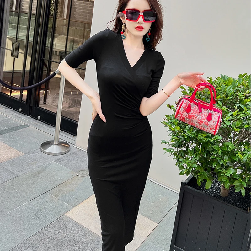 2024 Summer New Women Fashion V Neck Slim Thin Dress Comfortable Casual Temperament Package Hip Home Dating Long Dresses
2024 Summer New Women Fashion V Neck Slim Thin Dress Comfortable Casual Temperament Package Hip Home Dating Long Dresses