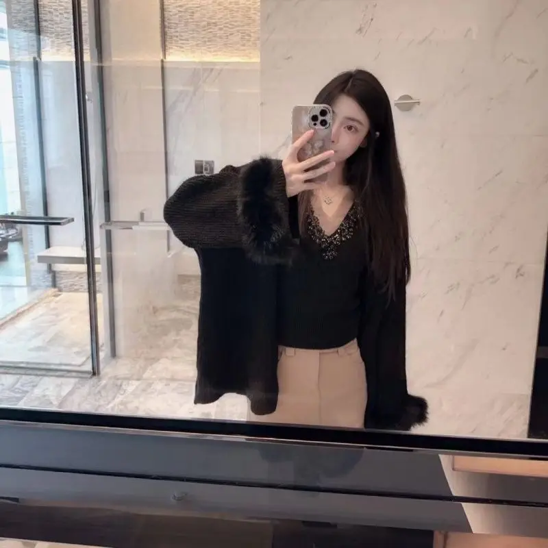 Женский комплект из двух предметов 2026: Новинка! Сексуальный облегающий вязаный жилет с V-образным вырезом и стразами + осенне-зимний кардиган с длинными рукавами
Женский комплект из двух предметов 2026: Новинка! Сексуальный облегающий вязаный жилет с V-образным вырезом и стразами + осенне-зимний кардиган с длинными рукавами