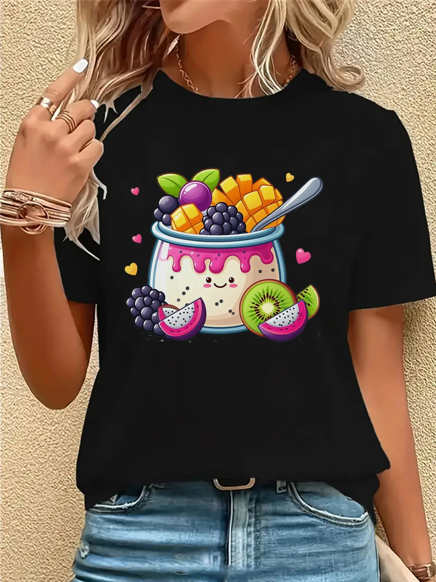 Женская повседневная футболка с коротким рукавом и ярким принтом фруктов и йогурта, круглый вырез, дышащая эластичная ткань, принт «Тутти-фрутти»
Женская повседневная футболка с коротким рукавом и ярким принтом фруктов и йогурта, круглый вырез, дышащая эластичная ткань, принт «Тутти-фрутти»