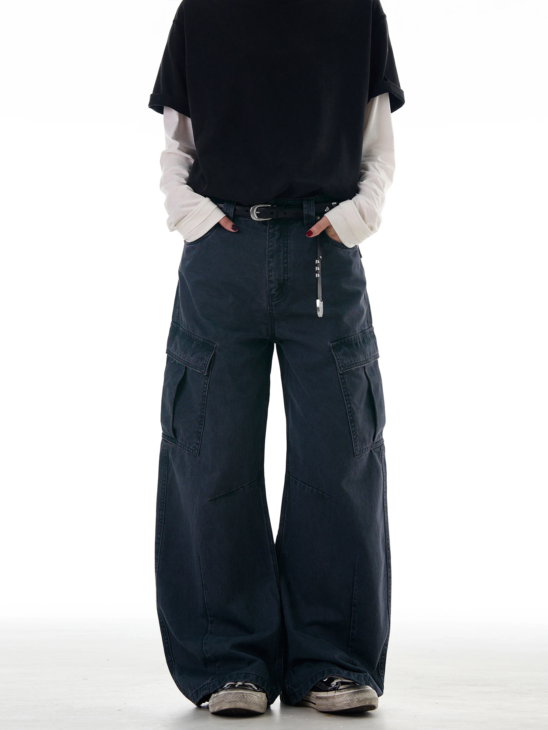 MADWITCH American Street Vibe Casual Pants Loose Wide Leg Design Workwear Jeans for Men And Women Youthful And Dync Sle
MADWITCH American Street Vibe Casual Pants Loose Wide Leg Design Workwear Jeans for Men And Women Youthful And Dync Sle