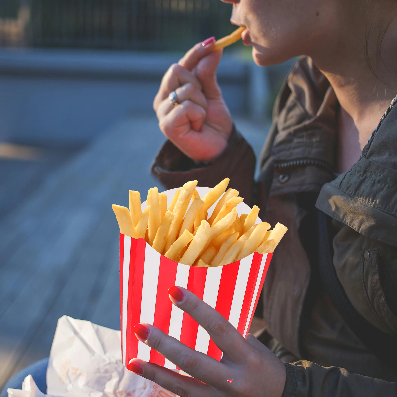 50pcs Black Food Packaging Boxes Popcorn Holders Snack Containers Movie Night French Fries Party Supplies Lightweight Storage
50pcs Black Food Packaging Boxes Popcorn Holders Snack Containers Movie Night French Fries Party Supplies Lightweight Storage