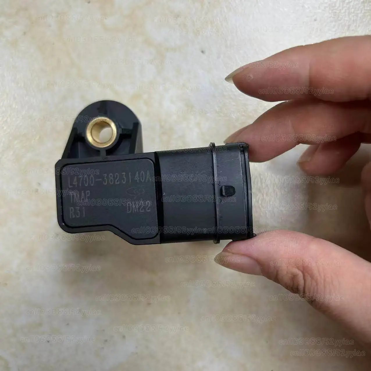 Intake Pressure Sensor, Part No. L4700-3823140A Original New
Intake Pressure Sensor, Part No. L4700-3823140A Original New