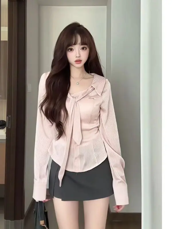 College Style V-Neck Striped Shirt Women's Belted Tie-Knot Slimming Versatile Top Early Spring Fashion Slim Fit Long Sleeve
College Style V-Neck Striped Shirt Women's Belted Tie-Knot Slimming Versatile Top Early Spring Fashion Slim Fit Long Sleeve