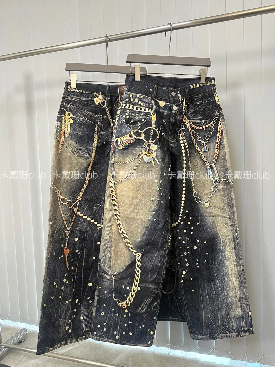 AC New 26ss Limited 1981M Loose Straight Chain Jeans
AC New 26ss Limited 1981M Loose Straight Chain Jeans