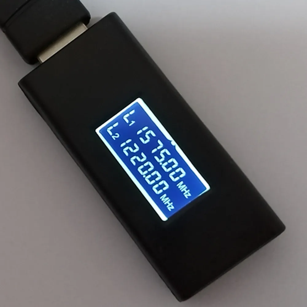 Просто разъем в USB-порте на материнской плате для использования 1575 МГц 5,5*1,5 см.
Просто разъем в USB-порте на материнской плате для использования 1575 МГц 5,5*1,5 см.