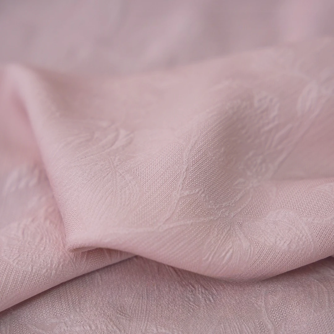 Limited Three-dimensional Relief Jacquard, Three-warp Twisted 100% MulberrySilk Fabric 21momme Summer Silk Textile 140cmwidth
Limited Three-dimensional Relief Jacquard, Three-warp Twisted 100% MulberrySilk Fabric 21momme Summer Silk Textile 140cmwidth