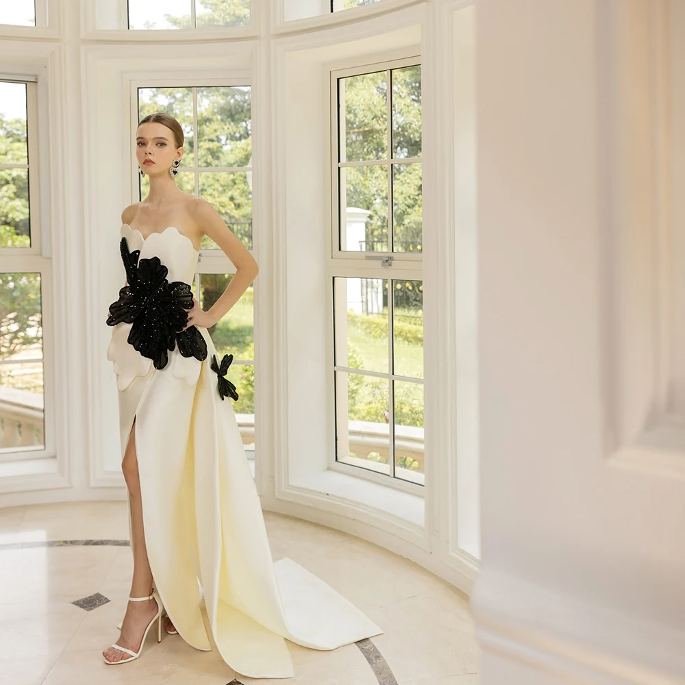Customized Strapless Jersey Evening Dress Contrast Color Flower Appliques Party Dress Floor Length Sweep Train Prom Gown
Customized Strapless Jersey Evening Dress Contrast Color Flower Appliques Party Dress Floor Length Sweep Train Prom Gown