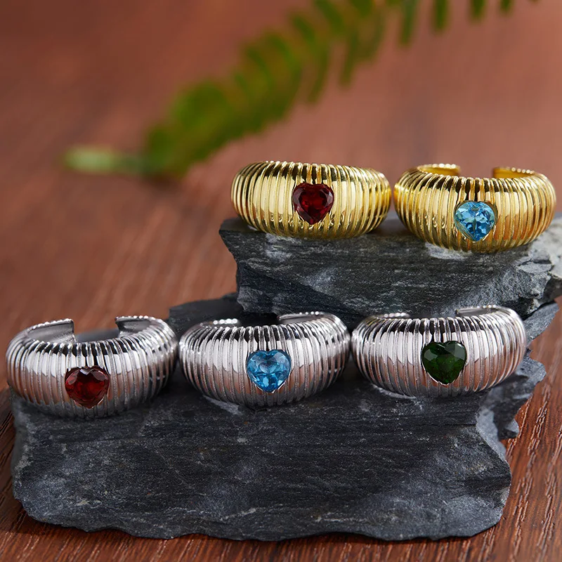 S925Sterling Silver Inlaid Natural Garnet Diopside Topaz Ring for Women Textured Heart Open Ring
S925Sterling Silver Inlaid Natural Garnet Diopside Topaz Ring for Women Textured Heart Open Ring