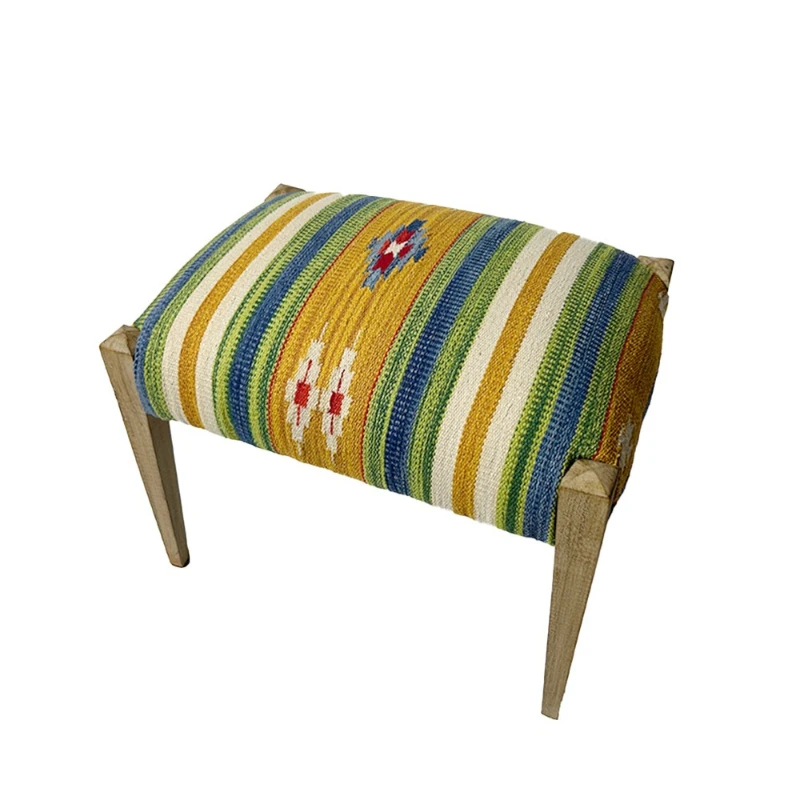Solid wood shoe changing stool, simple shoe wearing stool, living room home soft bag seat cushion entry stool
Solid wood shoe changing stool, simple shoe wearing stool, living room home soft bag seat cushion entry stool
