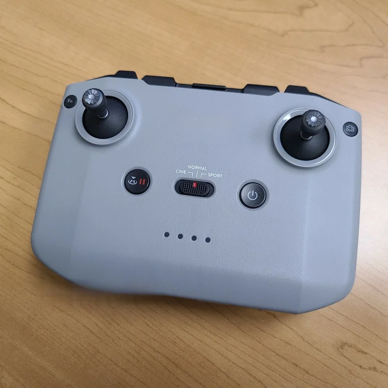 Пульт дистанционного управления RC-N1 RC231 для Mavic 3, Mini 3/3 Pro, Mini 2/SE, Air 2/2S
Пульт дистанционного управления RC-N1 RC231 для Mavic 3, Mini 3/3 Pro, Mini 2/SE, Air 2/2S