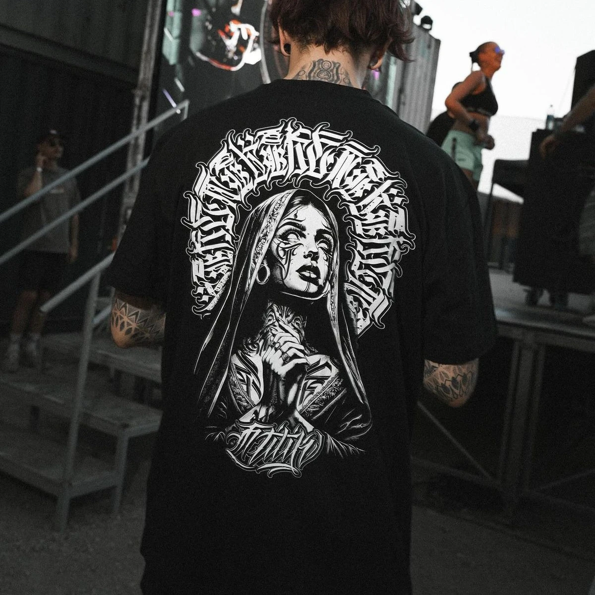 Молитесь за рейв-американку, Западное побережье Y2K, темный стиль, мужская одежда, дышащая, быстросохнущая, свободного покроя, мото-футболка больших размеров
Молитесь за рейв-американку, Западное побережье Y2K, темный стиль, мужская одежда, дышащая, быстросохнущая, свободного покроя, мото-футболка больших размеров