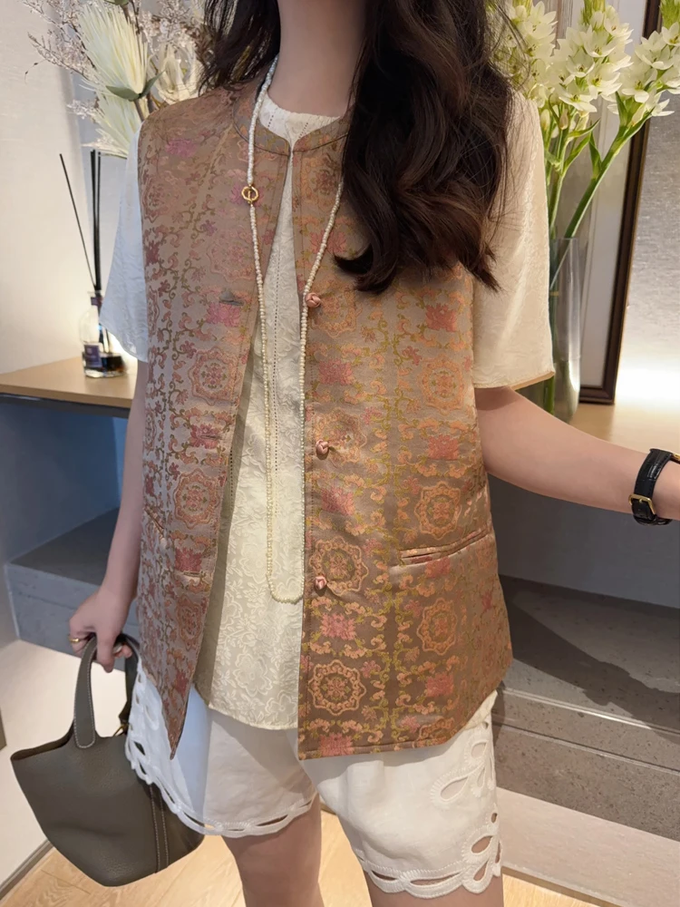 Double-Sided Luxury Song Jin Silk Vest Sleeveless Floral Embroidery High-End Chinese Style Women's Outerwear round Neck Singl...
Double-Sided Luxury Song Jin Silk Vest Sleeveless Floral Embroidery High-End Chinese Style Women's Outerwear round Neck Singl...