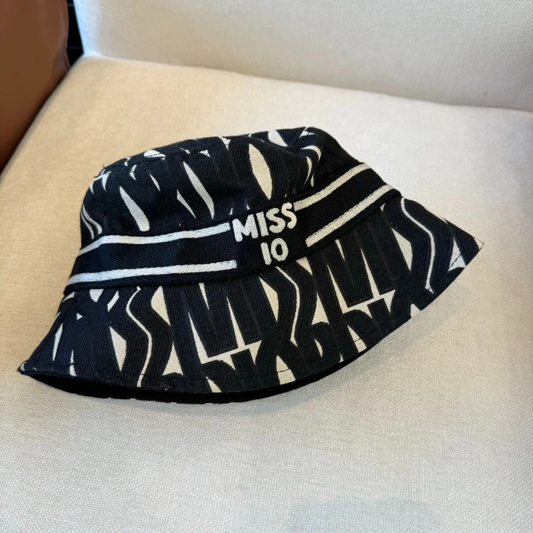 Foldable Wide-Brimmed Fisherman's Hat Luxury Design Unisex Brand Direct Sales Ideal for Travel & Summer Outdoor Activities
Foldable Wide-Brimmed Fisherman's Hat Luxury Design Unisex Brand Direct Sales Ideal for Travel & Summer Outdoor Activities