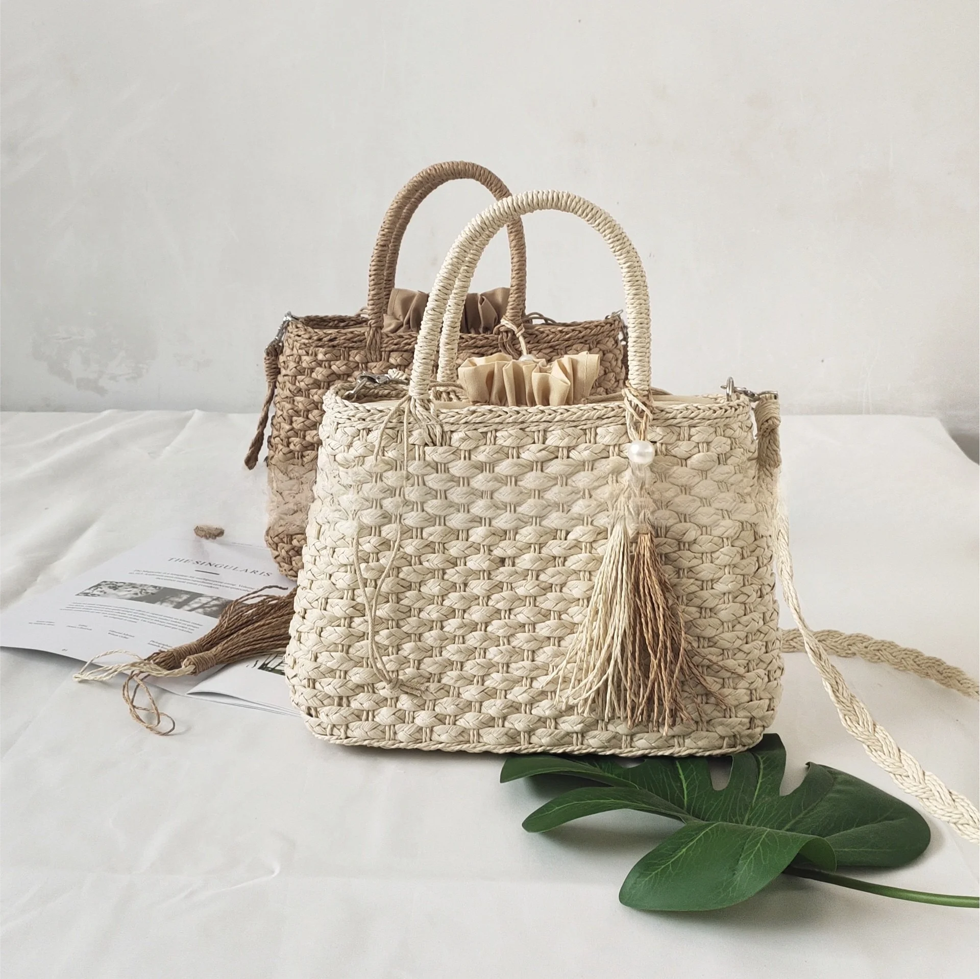 Bohemian Woven Straw Crossbody Bag Lightweight Drawstring Closure Large Capacity with Fringe Handbag for Women Beach Vacation
Bohemian Woven Straw Crossbody Bag Lightweight Drawstring Closure Large Capacity with Fringe Handbag for Women Beach Vacation