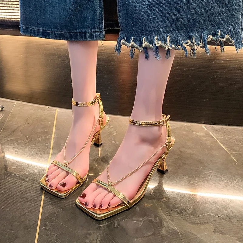 2026 Summer Metal Chain Decor Women High Heel Sandals Luxury Fashion Solid Square Toe Female Shoes Casual Thin Heel Sandals
2026 Summer Metal Chain Decor Women High Heel Sandals Luxury Fashion Solid Square Toe Female Shoes Casual Thin Heel Sandals