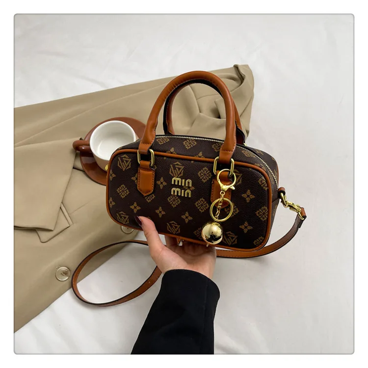 2025 Summer Vintage Floral Print Bowling Bag - Luxury Crossbody Shoulder Handbag for Women Designer's design
2025 Summer Vintage Floral Print Bowling Bag - Luxury Crossbody Shoulder Handbag for Women Designer's design