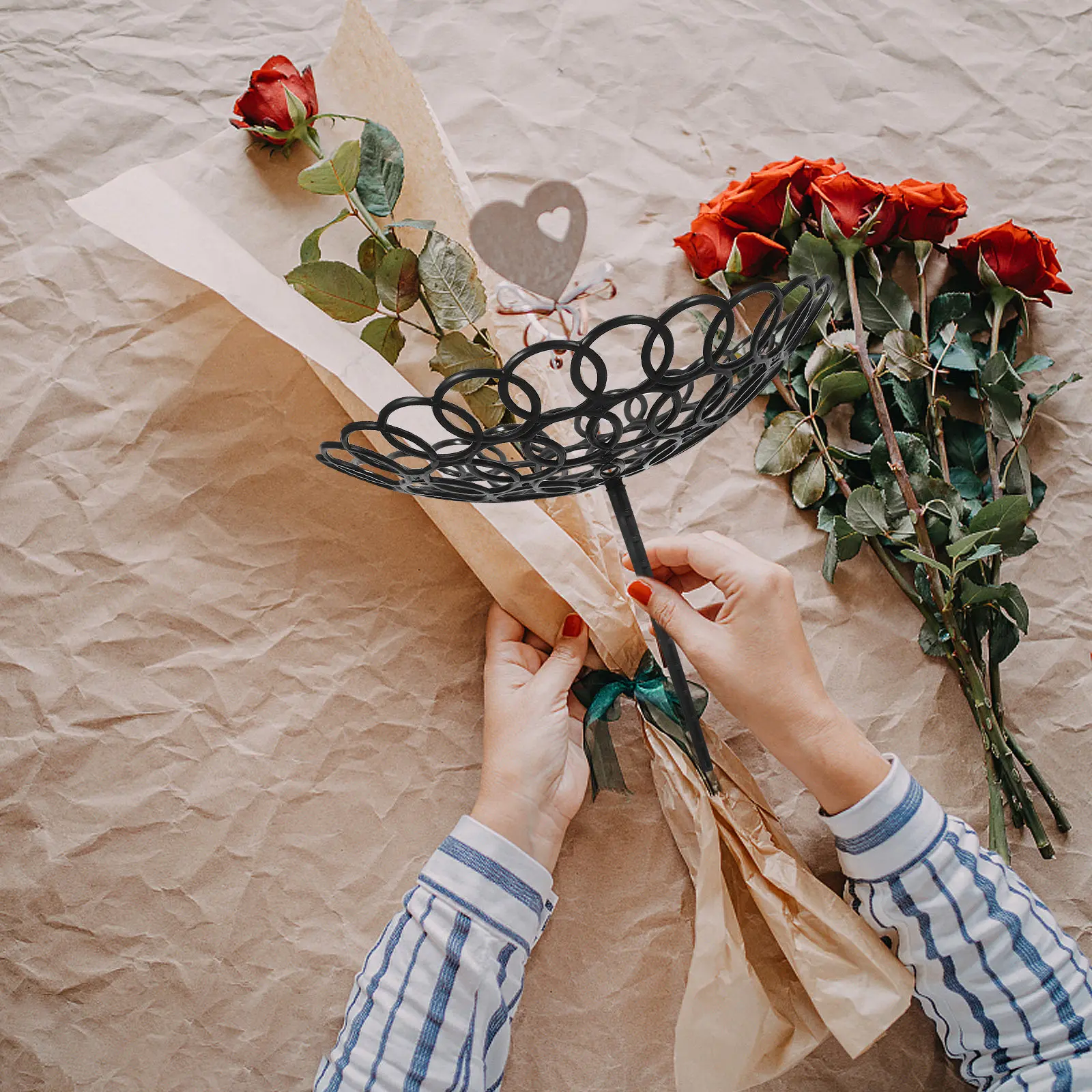5Pcs Simple Flower Fixing Stand Plastic Bouquet Rack for Florist Supplies Table Decoration Handmade Bouquet Making Coffee Shop
5Pcs Simple Flower Fixing Stand Plastic Bouquet Rack for Florist Supplies Table Decoration Handmade Bouquet Making Coffee Shop