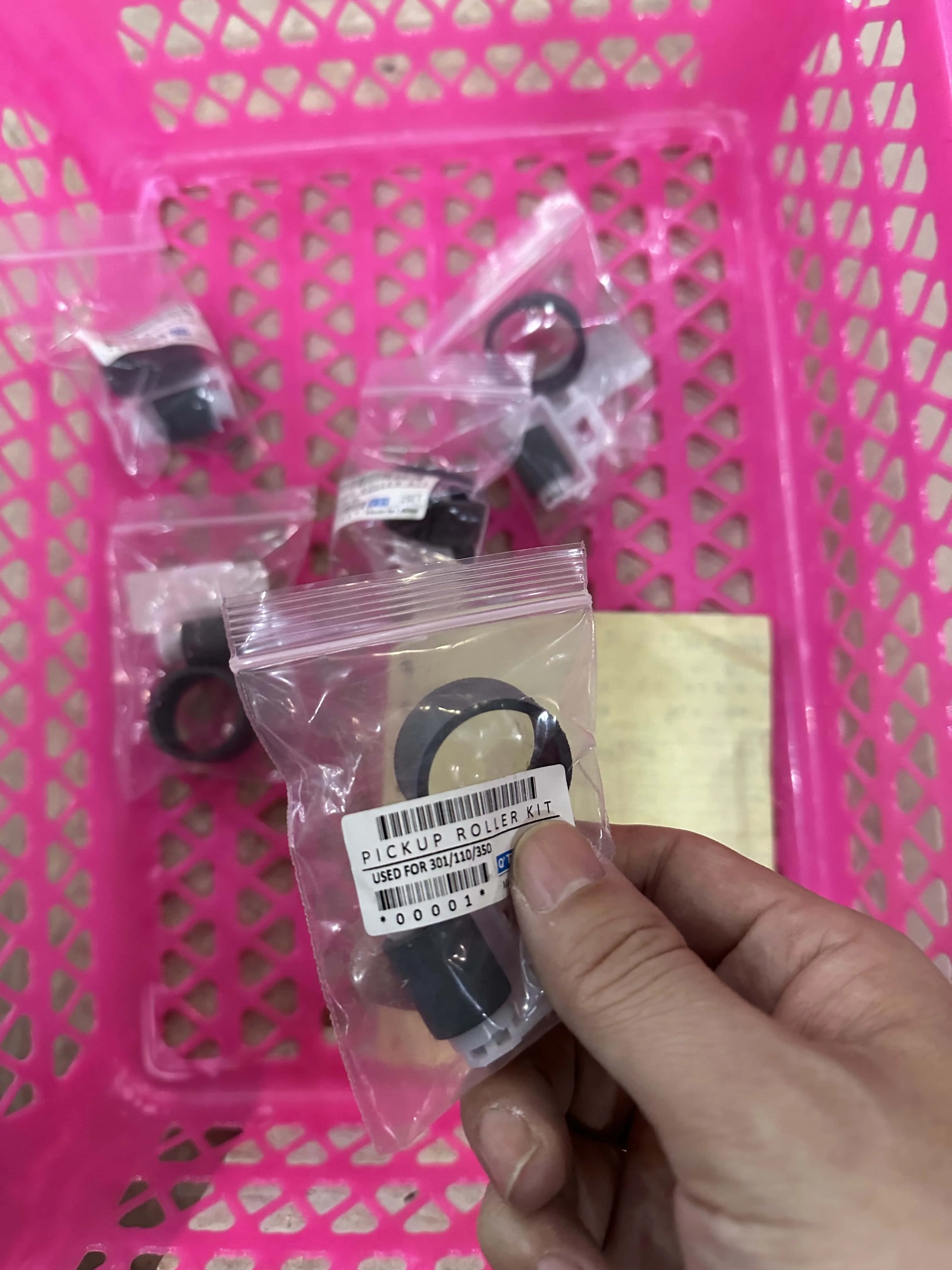 50X 1569311 1569314 Pickup Roller for EPSON L110 L120 L130 L132 L210 L220 L222 L300 L310 L350 L355 L362 L365 L366 L455 L456 L360
50X 1569311 1569314 Pickup Roller for EPSON L110 L120 L130 L132 L210 L220 L222 L300 L310 L350 L355 L362 L365 L366 L455 L456 L360