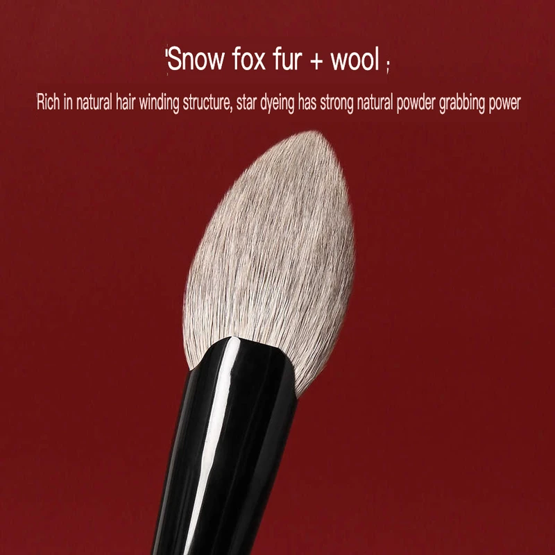 Qian Nian H80 Heart-shaped Blush Brush With Snow Fox Hair Mixed With Sheep Hair Heart-shaped Flat Tongue Soft Makeup Brush
Qian Nian H80 Heart-shaped Blush Brush With Snow Fox Hair Mixed With Sheep Hair Heart-shaped Flat Tongue Soft Makeup Brush
