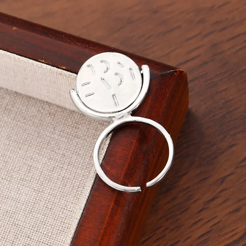 925 Sterling Silver Chic Disc Rotating Romantic Confession Surprise Love Ring for Women Couple Fine Jewelry Wearable for Party
925 Sterling Silver Chic Disc Rotating Romantic Confession Surprise Love Ring for Women Couple Fine Jewelry Wearable for Party
