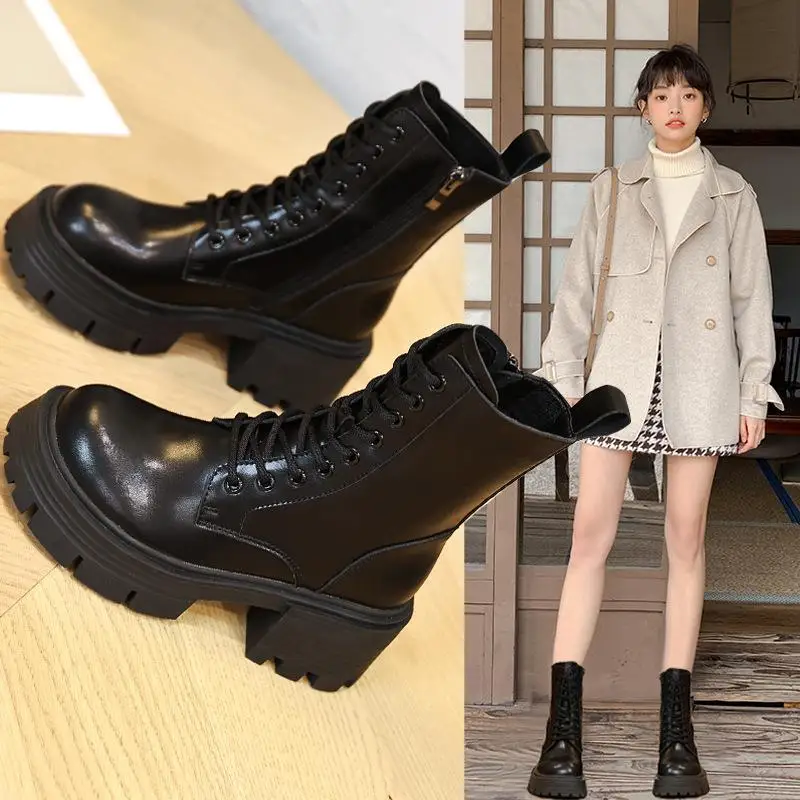 Black Thick Bottom Motorcycle Boots Women's Shoes Versatile Autumn Fashion Boots round Toe Rubber Sole Leather Upgraded
Black Thick Bottom Motorcycle Boots Women's Shoes Versatile Autumn Fashion Boots round Toe Rubber Sole Leather Upgraded