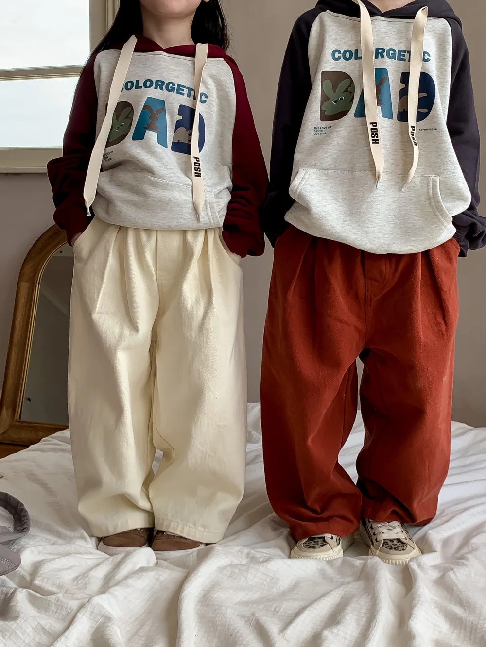 2023 Autumn Boys' and Girls' Korean Edition Solid Color Casual Pants for Children's Loose Outwear Straight Tube Pants
2023 Autumn Boys' and Girls' Korean Edition Solid Color Casual Pants for Children's Loose Outwear Straight Tube Pants