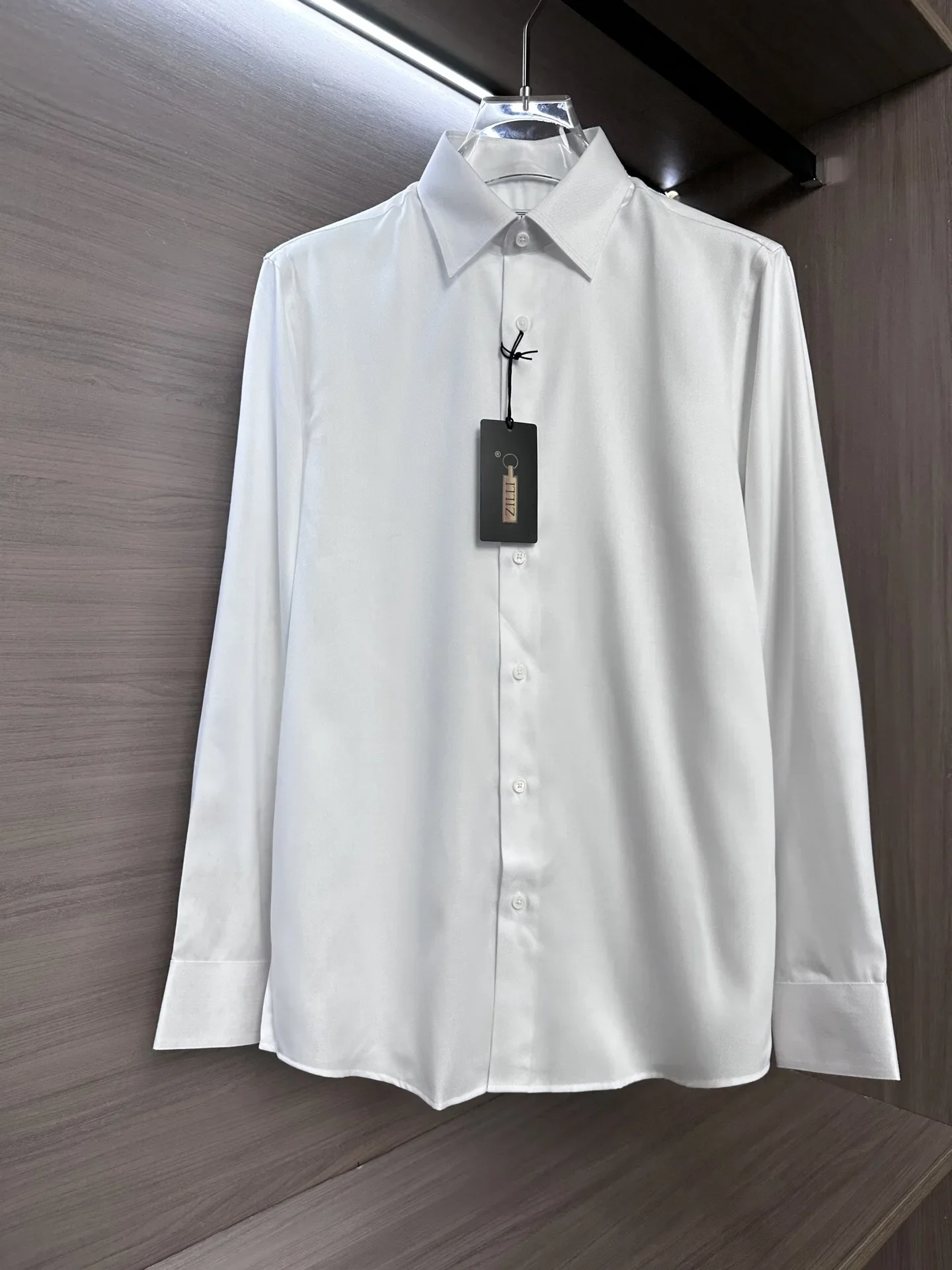 BLSK CPRT Shirt cotton men 2025 New business fashion embroidery comfortable long sleeves straight high quality size S-XXL 
BLSK CPRT Shirt cotton men 2025 New business fashion embroidery comfortable long sleeves straight high quality size S-XXL