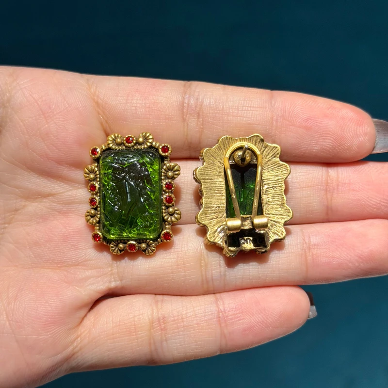 Vintage Green Glass Stud Earrings For Woman Square Gold Plated Wedding Party Accessories Natural Stone Gift 2026 New Arrival
Vintage Green Glass Stud Earrings For Woman Square Gold Plated Wedding Party Accessories Natural Stone Gift 2026 New Arrival