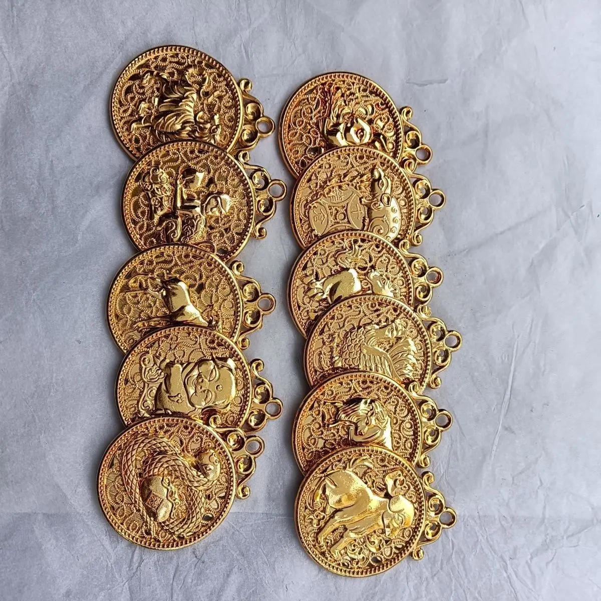 Pendant Gold Car Key Zodiac Key Genuine Memorial
Pendant Gold Car Key Zodiac Key Genuine Memorial