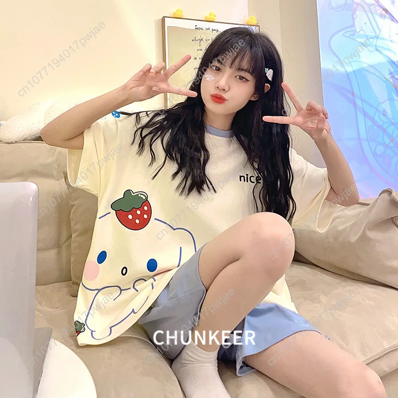 Sanrio Hello Kitty lightweight casual pajamas for women summer new cloud cotton cardigan Cosplay Set
Sanrio Hello Kitty lightweight casual pajamas for women summer new cloud cotton cardigan Cosplay Set