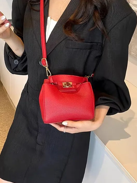Faionable Casual Crossbody Bag Single oulder Buet Bag Korean Sle Lo Bule Closure Soft PU Leather Handbag for Youth
Faionable Casual Crossbody Bag Single oulder Buet Bag Korean Sle Lo Bule Closure Soft PU Leather Handbag for Youth