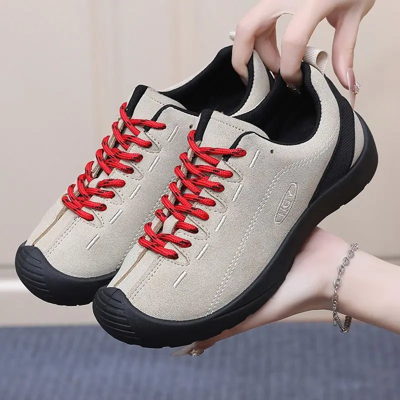 New non-slip wear-resistant women's climbing shoes Comfortable walking shoes Soft-soled women's casual sneakers
New non-slip wear-resistant women's climbing shoes Comfortable walking shoes Soft-soled women's casual sneakers