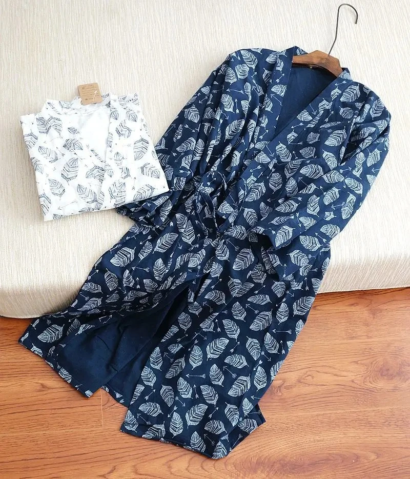 2025 New Men's 100% Cotton Gauze Cotton Robe Loose Thin Yukata Japanese Kimono Pajamas Men's Hooded Robe V-Neck Pajamas Bathrobe
2025 New Men's 100% Cotton Gauze Cotton Robe Loose Thin Yukata Japanese Kimono Pajamas Men's Hooded Robe V-Neck Pajamas Bathrobe