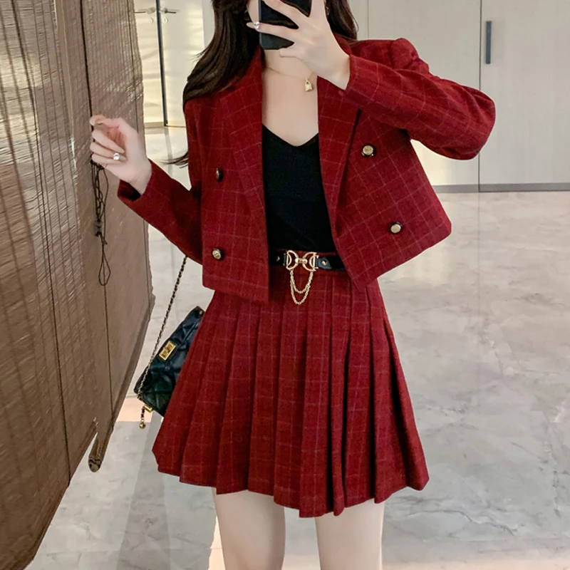 Fall Women Short Blazer Suit Two Piece Sets Small Blazers Crop Coats Tops And Pleated Mini Skirts Femme High Street Y2K Outfits
Fall Women Short Blazer Suit Two Piece Sets Small Blazers Crop Coats Tops And Pleated Mini Skirts Femme High Street Y2K Outfits
