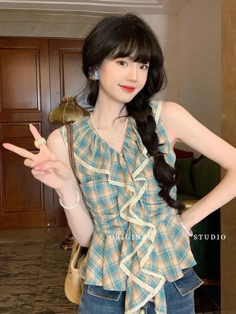 Zoki V Neck Ruffles Plaid Shirt Women Elegant Slim Sleeveless Vintage Blouse Korean Design Female Sweet Spring Summer Tops New
Zoki V Neck Ruffles Plaid Shirt Women Elegant Slim Sleeveless Vintage Blouse Korean Design Female Sweet Spring Summer Tops New