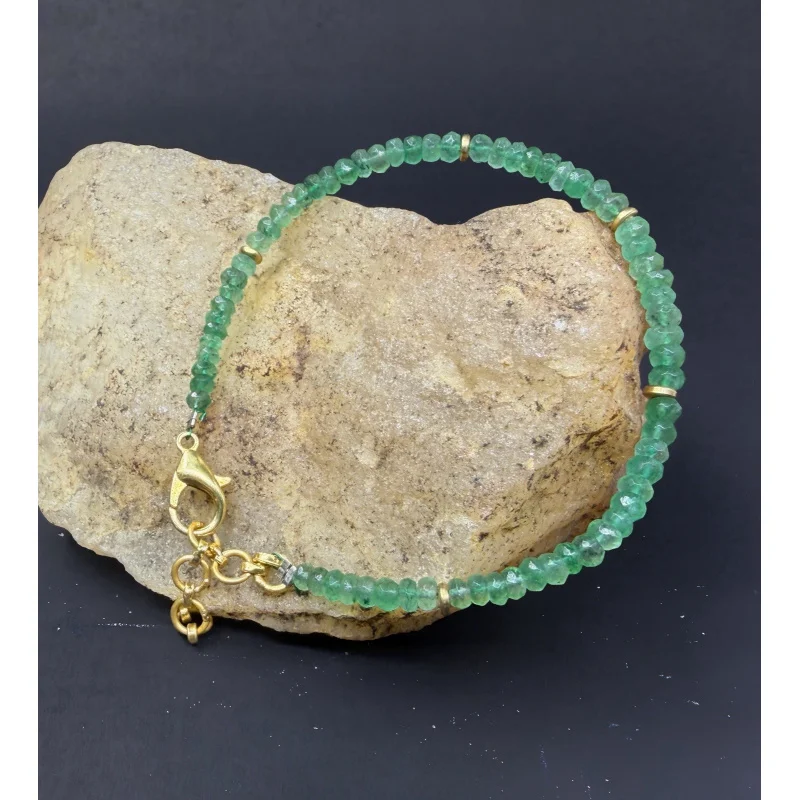 Emerald Bracelet 7” 4–5mm Round Faceted Gold Plated Clasp
Emerald Bracelet 7” 4–5mm Round Faceted Gold Plated Clasp