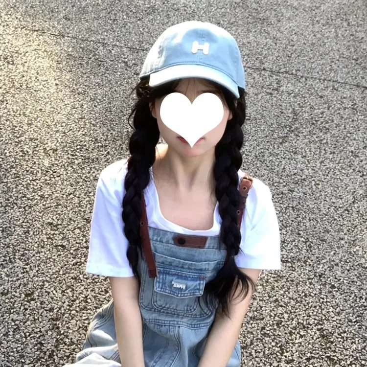 Retro Washed Denim Overalls Women's Summer High Waist Hip Concealing Wide Leg Pants Small Size Age Reduction Long Pants
Retro Washed Denim Overalls Women's Summer High Waist Hip Concealing Wide Leg Pants Small Size Age Reduction Long Pants